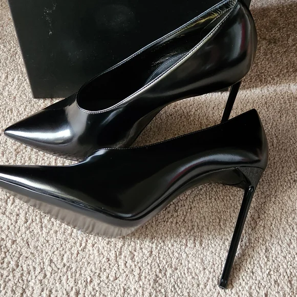 Saint Laurent Black Patent Leather Heels - Picture 3 of 10